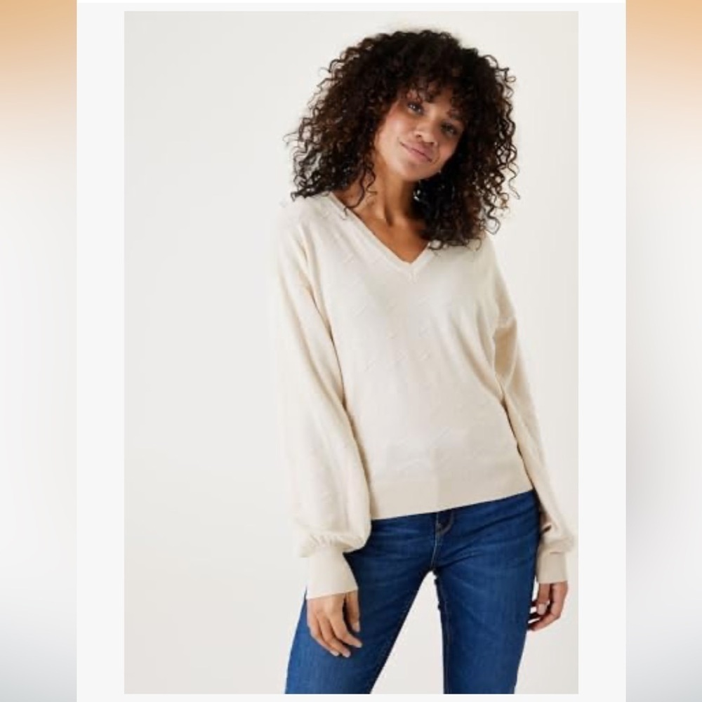 GARCIA Textured Cream V-Neck Knit Jumper size small